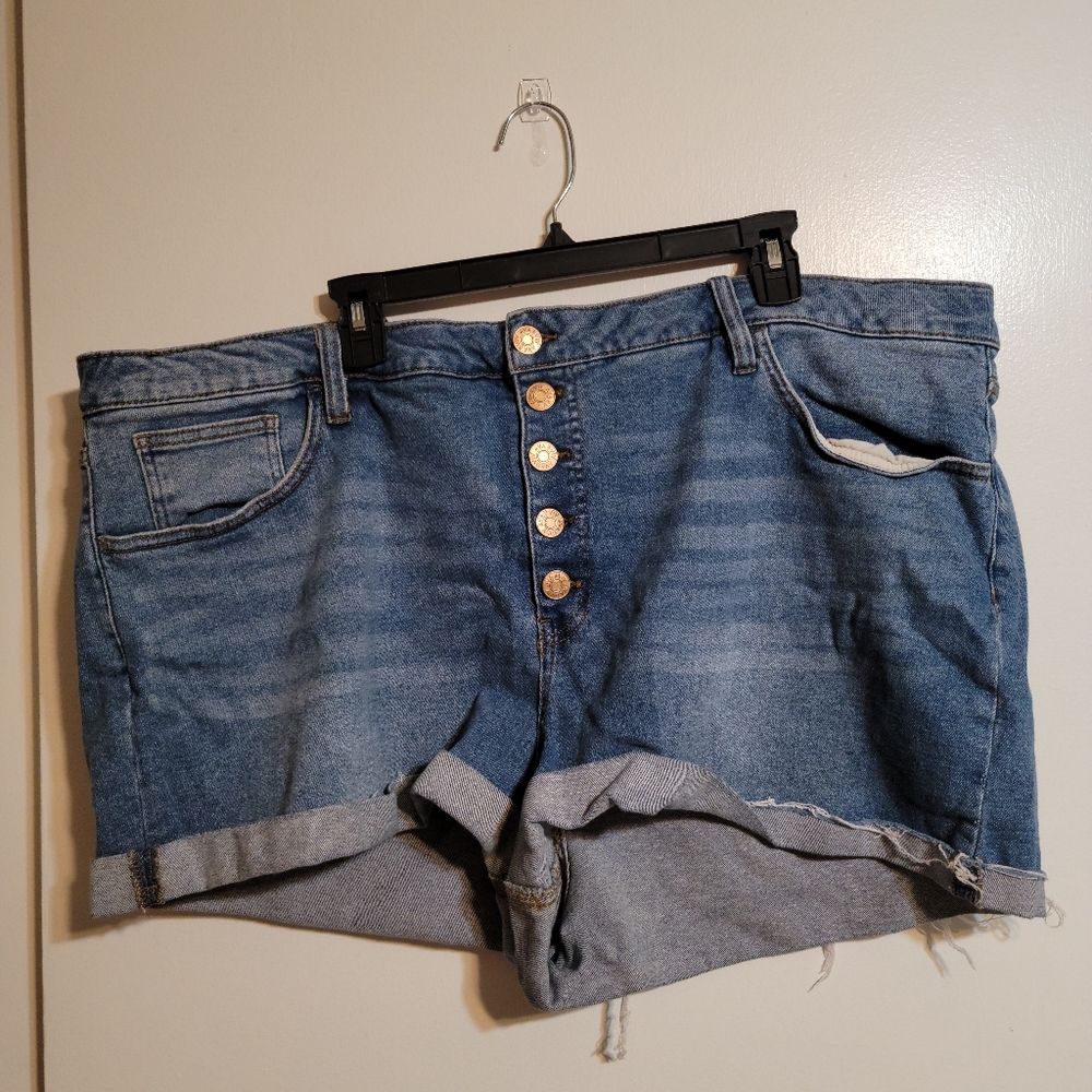 Button fly jean shorts